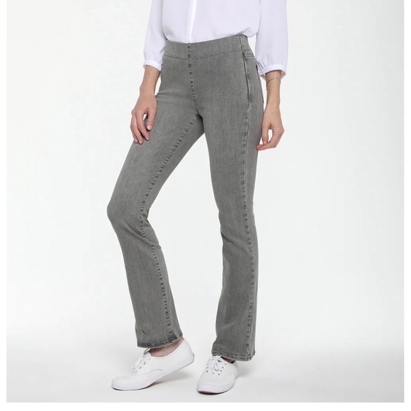 NYDJ Slim Bootcut Pull-On Jeans In Petite NWT petite medium - Picture 1 of 12